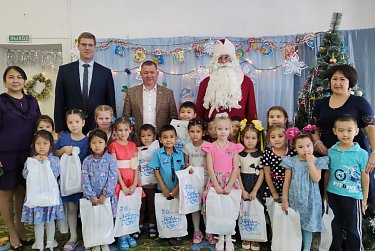 На радость детям